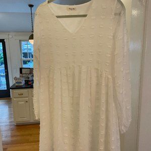 White polka dot knee-length long-sleeve dress
